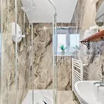 Georgian Gem Of Robin Hoods Bay - Hot-tub - Pets *