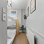 Georgian Gem Of Robin Hoods Bay - Hot-tub - Pets Ferienhaus *