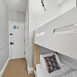 Georgian Gem Of Robin Hoods Bay - Hot-tub - Pets