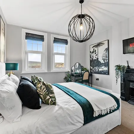 7 Bedroom Abode Of Robin Hoods Bay - Hot-tub - Pets 罗宾胡兹贝