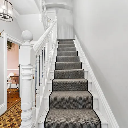 The Artist Abode In The Bay - Hot-tub - Pets *