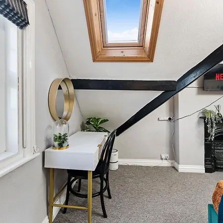 7 Bedroom Abode Of Robin Hoods Bay - Hot-tub - Pets 度假居 *