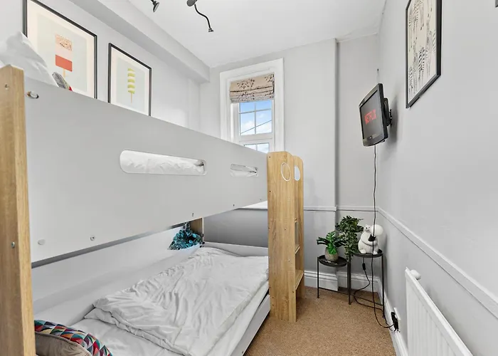 The Artist Abode In The Bay - Hot-tub - Pets Robin Hood's Bay