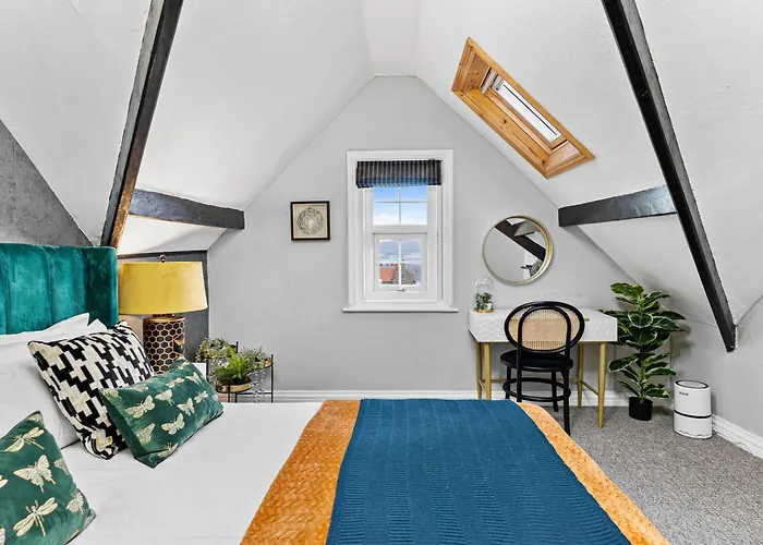 Vakantiehuis The Artist Abode In The Bay - Hot-tub - Pets