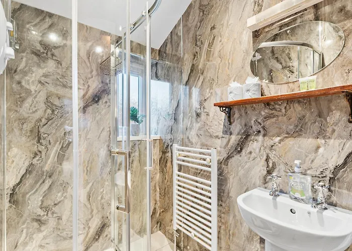 The Artist Abode In The Bay - Hot-tub - Pets Vakantiehuis *