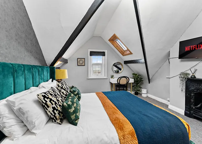 Vakantiehuis The Artist Abode In The Bay - Hot-tub - Pets