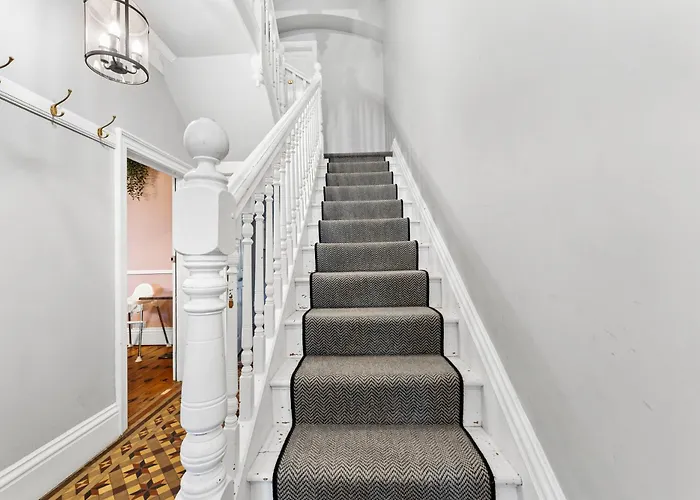 The Artist Abode In The Bay - Hot-tub - Pets *