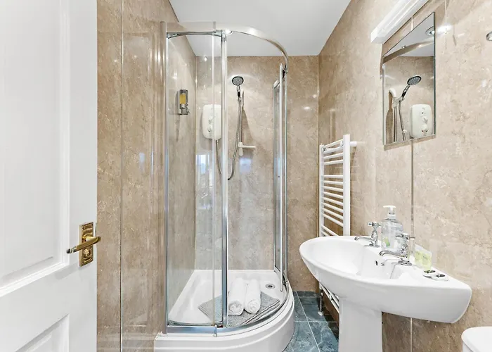 The Artist Abode In The Bay - Hot-tub - Pets * Robin Hood's Bay